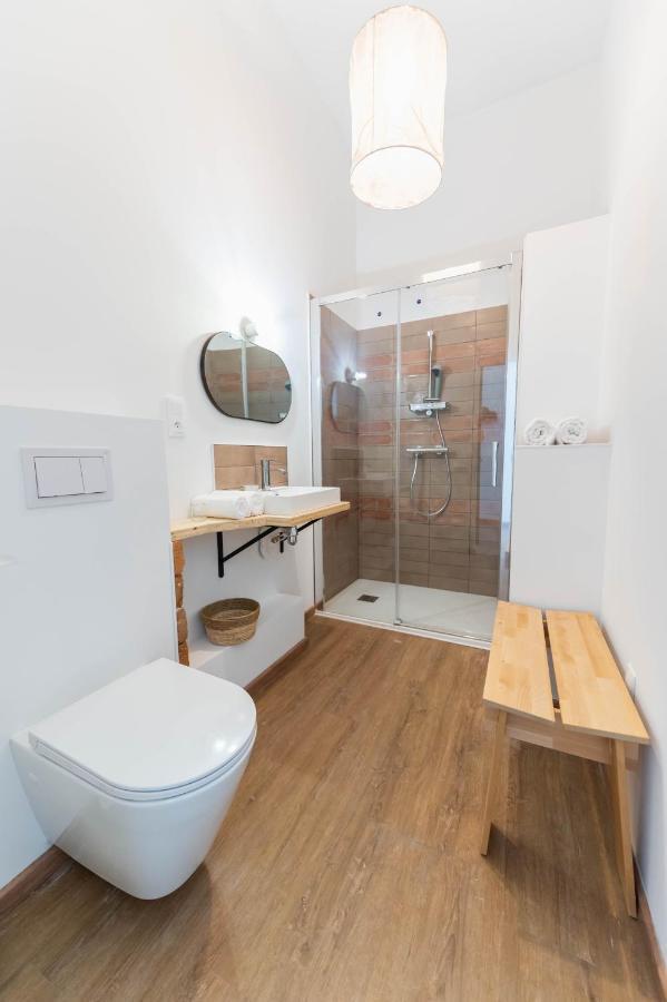 Ty Monde - Chambres D'Hotes En Finistere Poullaouen Bagian luar foto